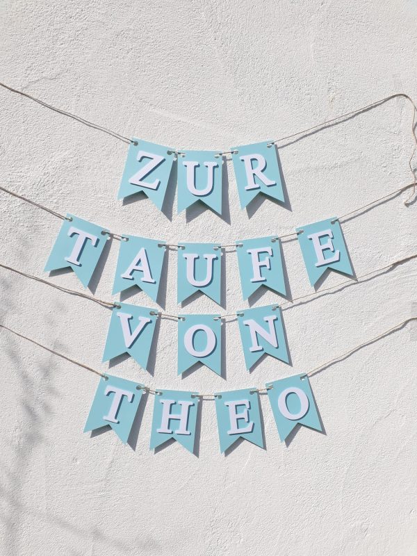 Girlande zur Taufe hellblau